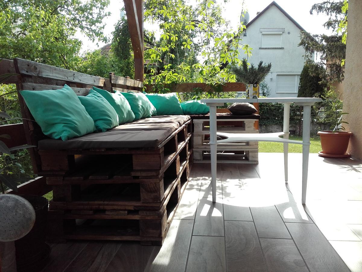 Menta Apartman Mezőkövesd エクステリア 写真