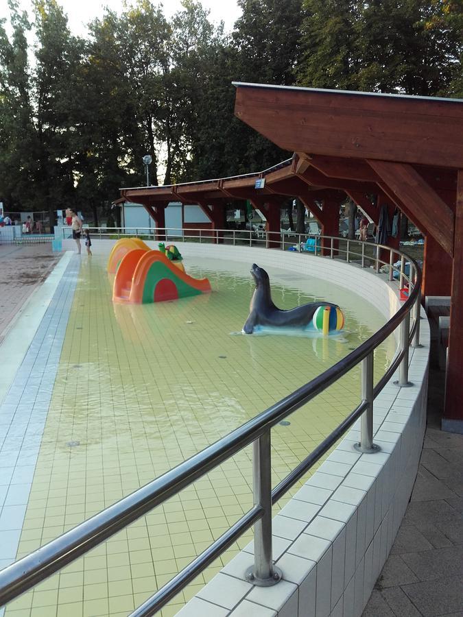 Menta Apartman Mezőkövesd エクステリア 写真